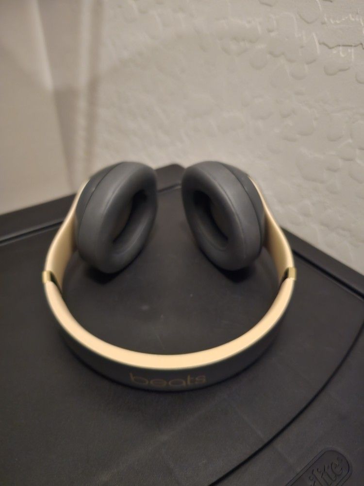 Beats Studio 3