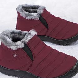 Snow Booties Size 7