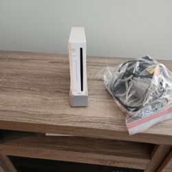Wii Console (No Controllers) Working