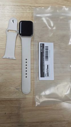 Apple Watch Series SE 3rd GEN 40mm Cellular White