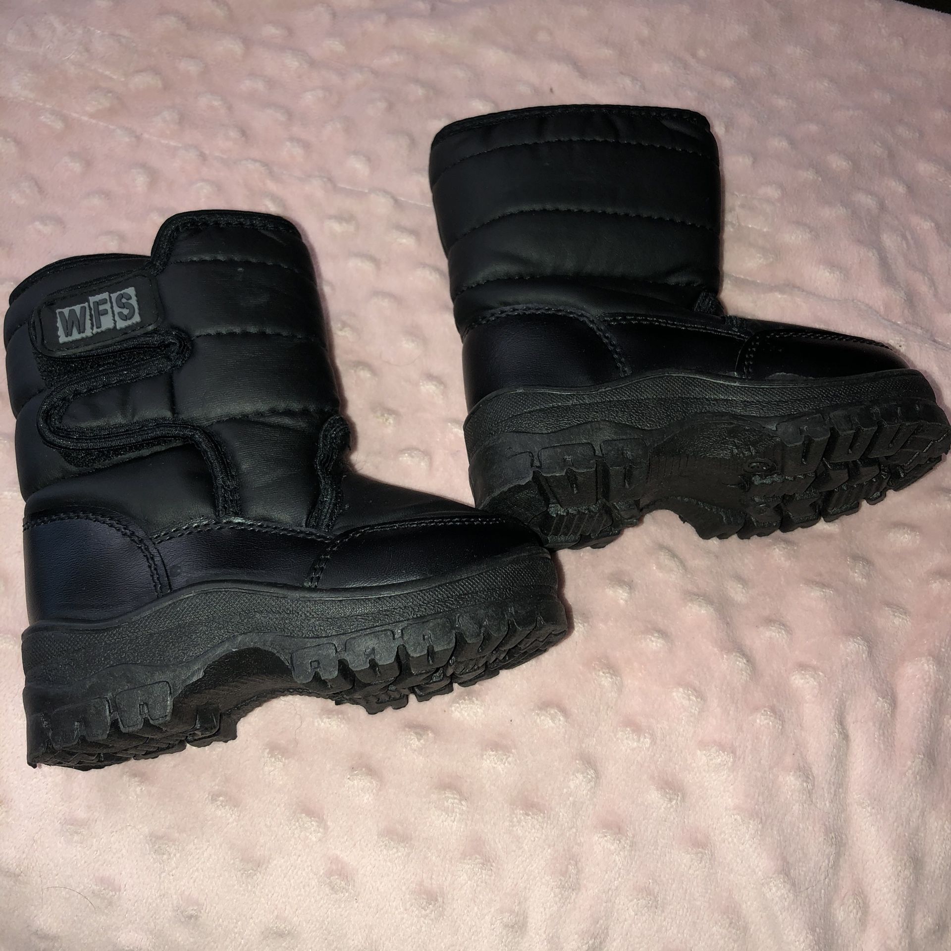 Toddler Size 6 Snow Boots