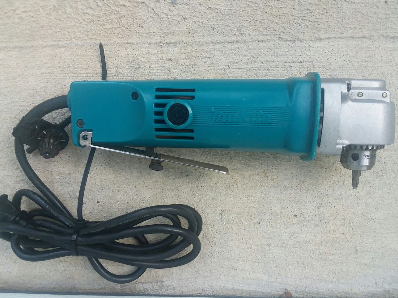 Makita Reversible Angle Drill DA3000R Steel 3/8"