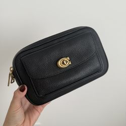 Coach William Camera Bag Black Leather With Brass Details