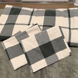 IKEA Comforter set, green/check, QUEEN