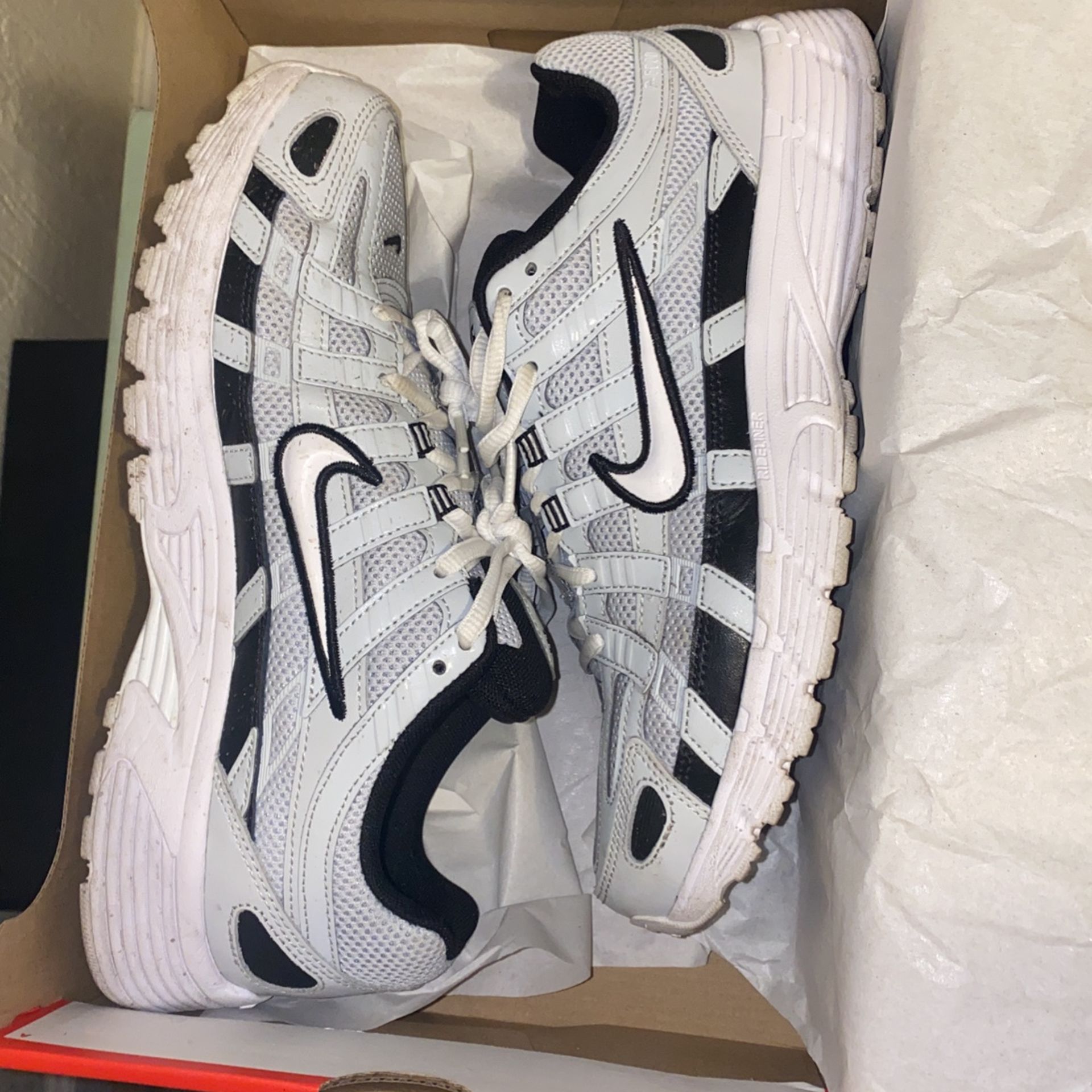 Nike Vameros