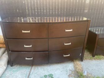 Dresser, two night stands