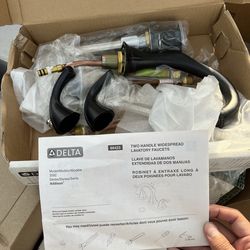 Delta Addison Widespread Bathroom Faucet (Model 3592) – Matte Black – New in Box