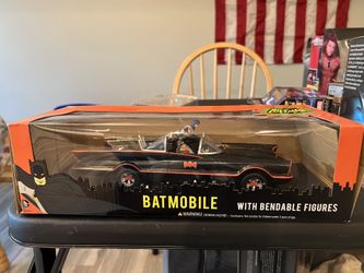 Make An Offer….. DC Batman Classic TV Series Batmobile with Bendable Figures Robin 2015 NEW