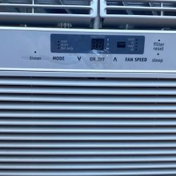 Frigidaire Window Air conditioner 