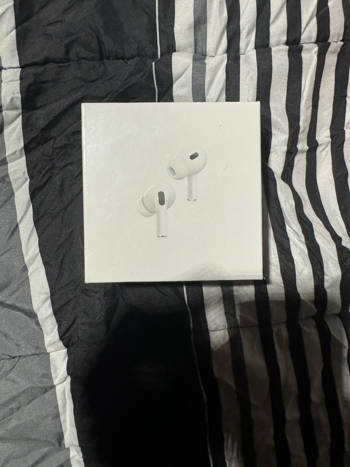 (Best Offer ) Apple AirPods 2nd Generation 90$