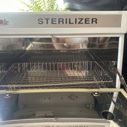Sterilizer Machine