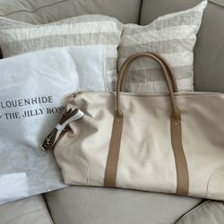 NEW Louenhide x Jillian Harris 2024 JillyBox Alexis Weekender Bag for Sale in Anaheim CA OfferUp