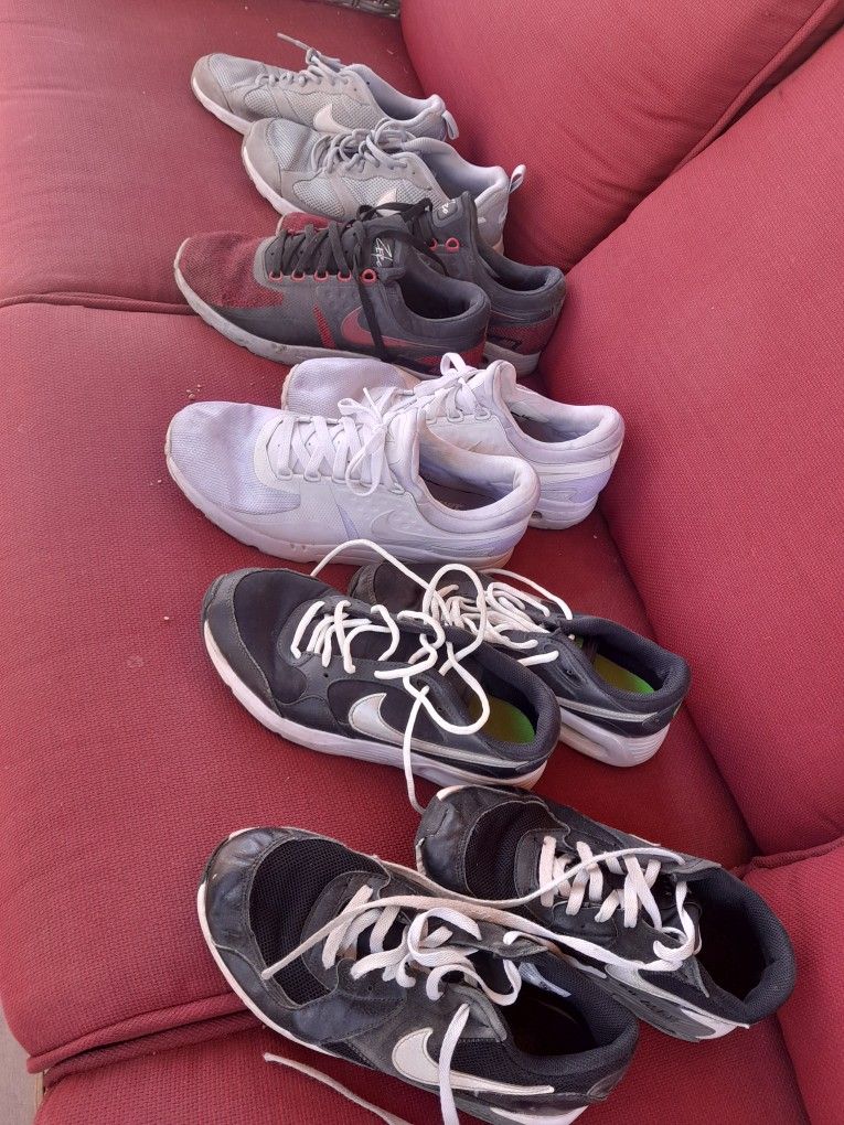 Pairs Of Nike Shoes $15 Each 5 Different Available See All Photos