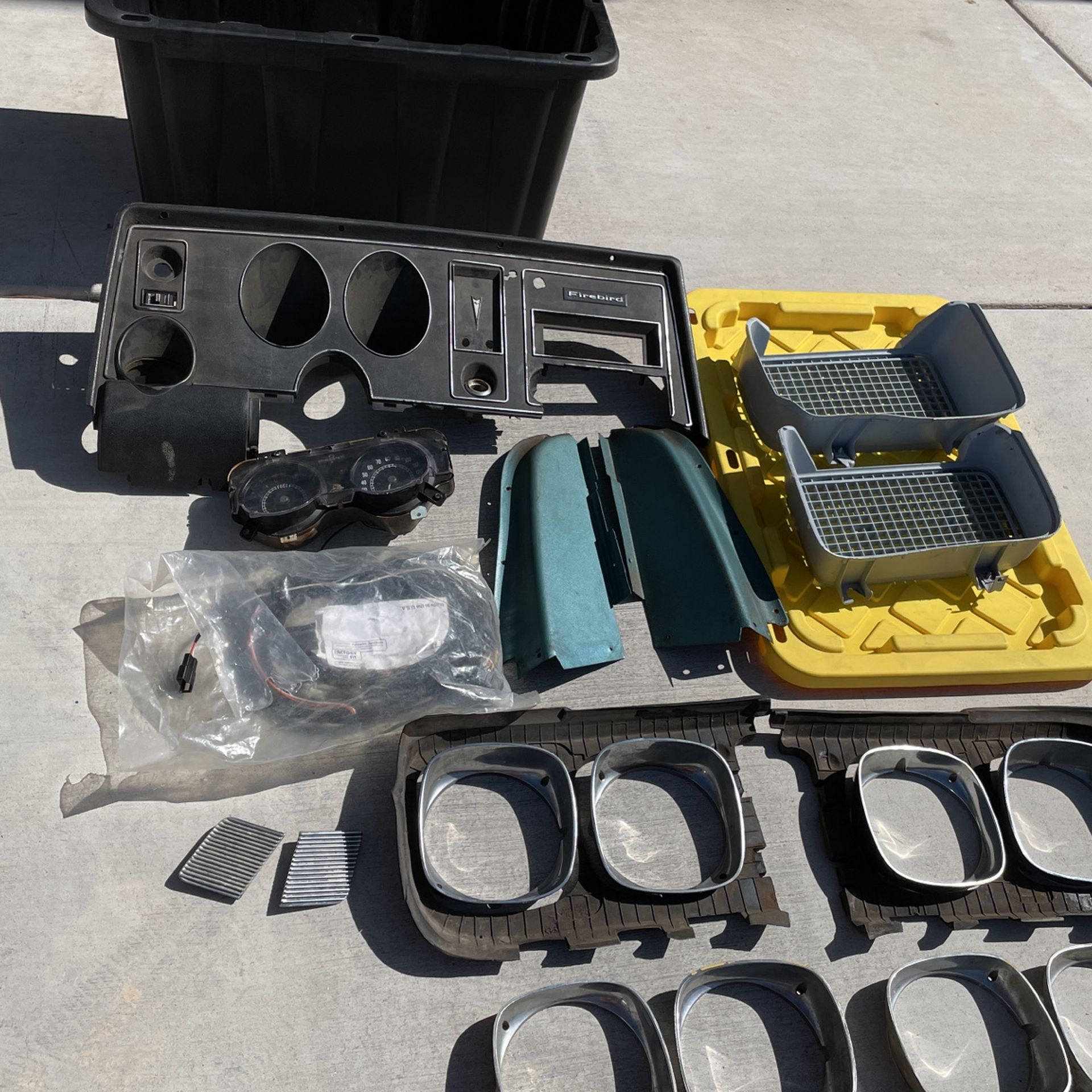 1969 Pontiac Firebird assorted parts.
