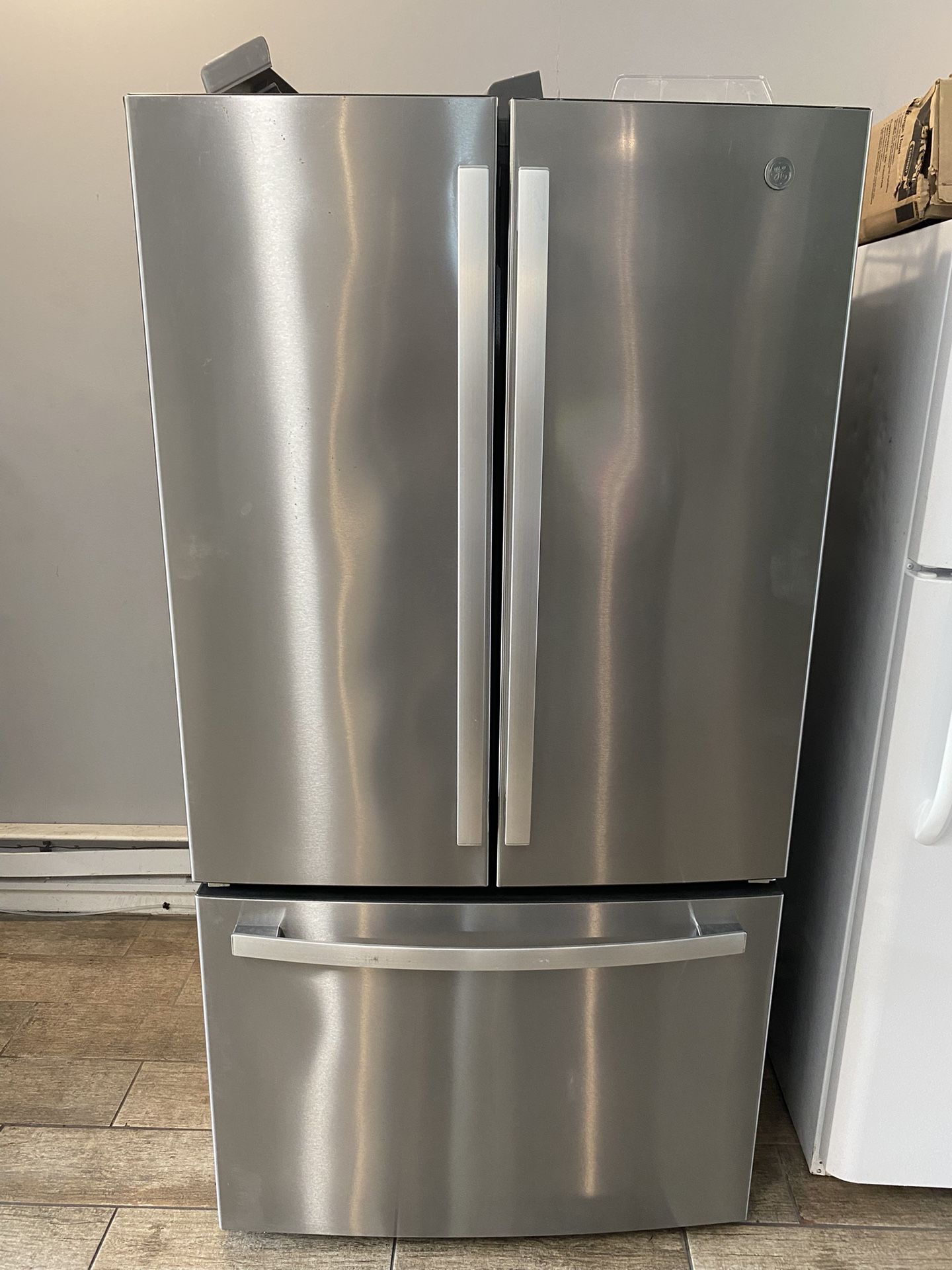 GE Refrigerator French 3 Door 