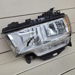 5th Gen RAM 2500 Driver Side Headlight