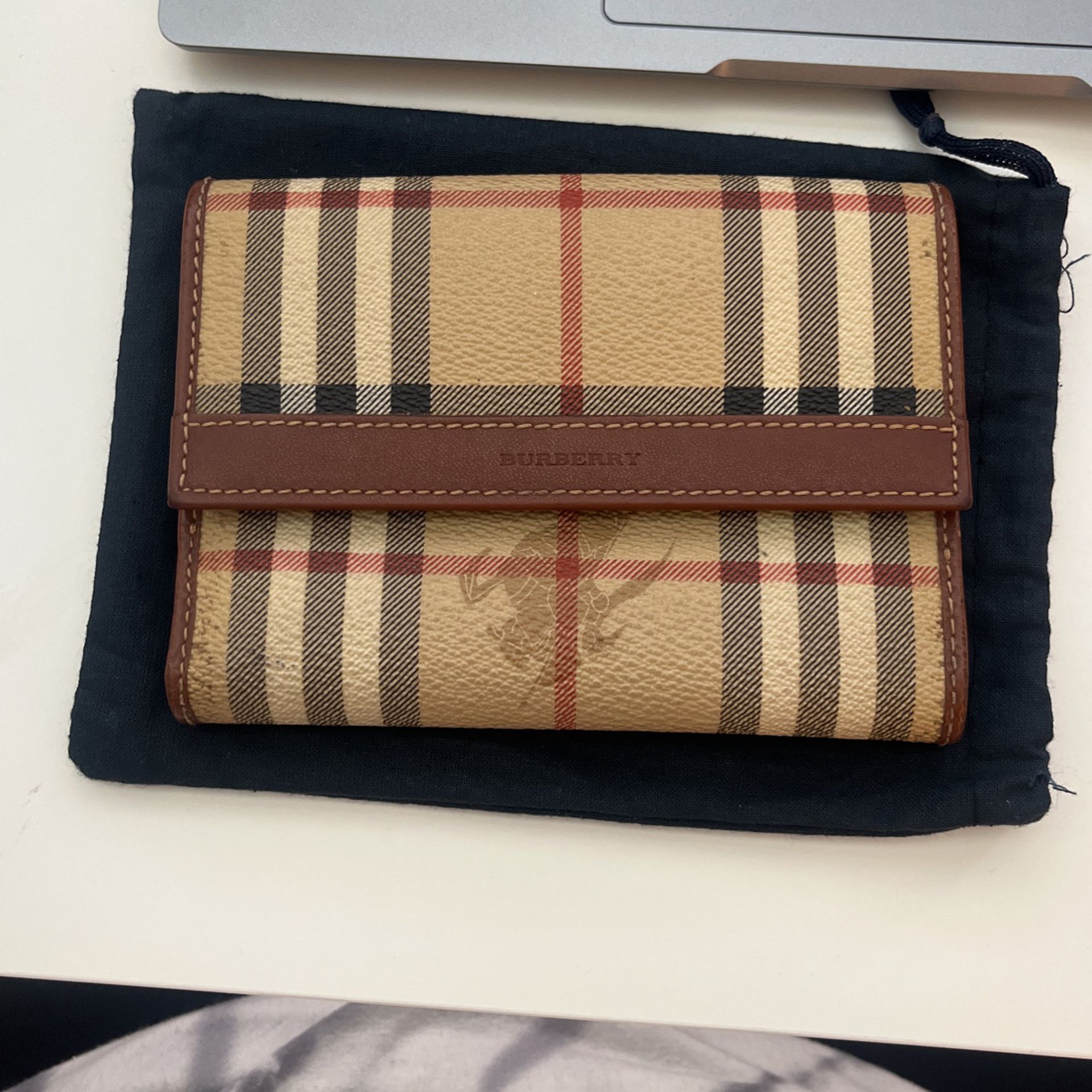 🛍3 DAY SALE🛍 Vintage Burberry wallet  Burberry wallet, Vintage burberry,  Wallet