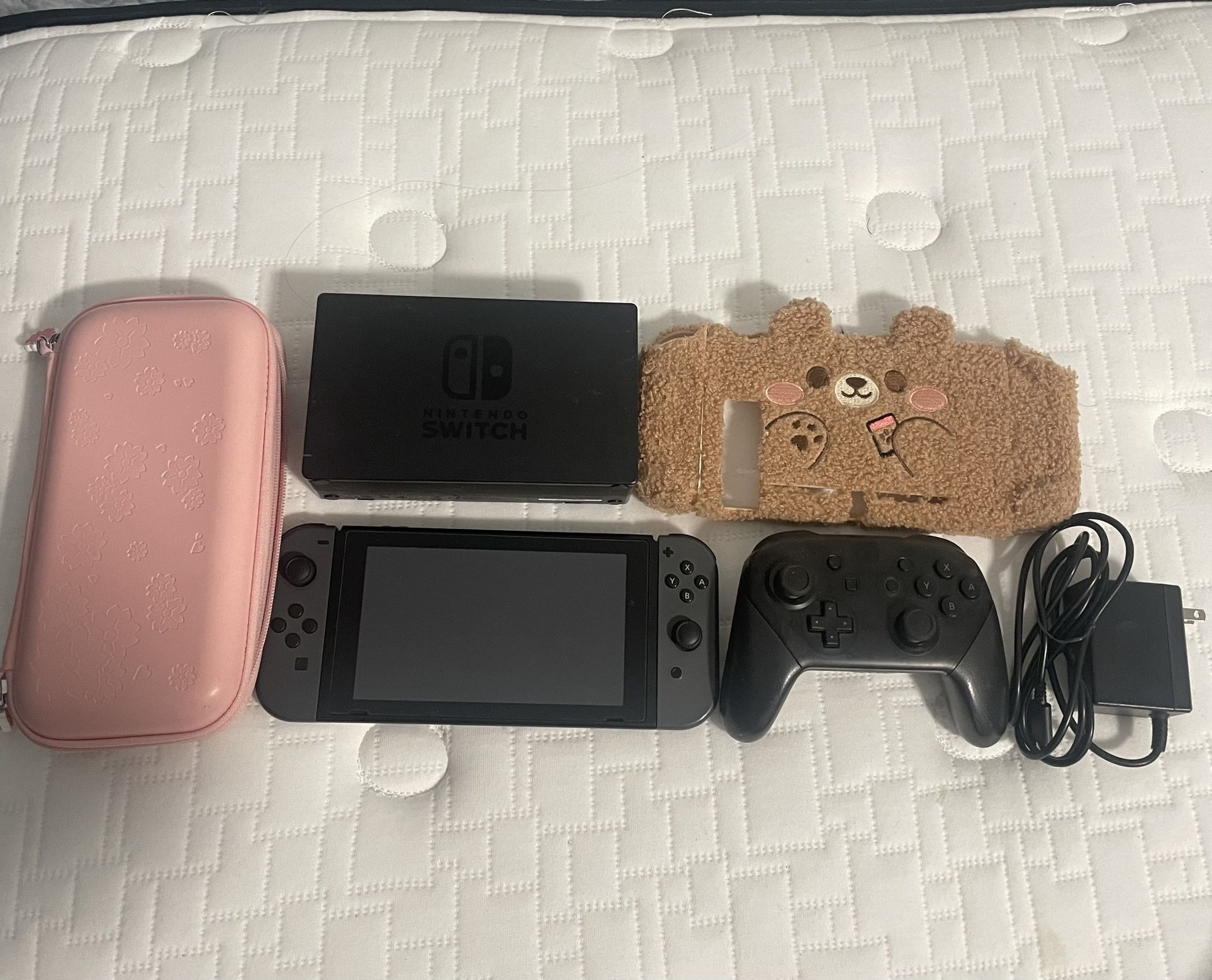 Nintendo Switch Bundle (Gamer girl🌸)