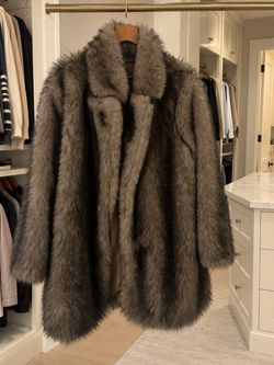 2X Taupe Faux Fur Coat with Oversized Collar