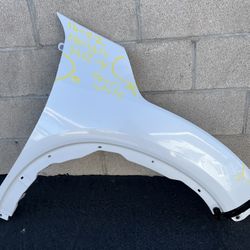 2016-2022 Honda HR-V hr-v Right passenger side Fender Oem