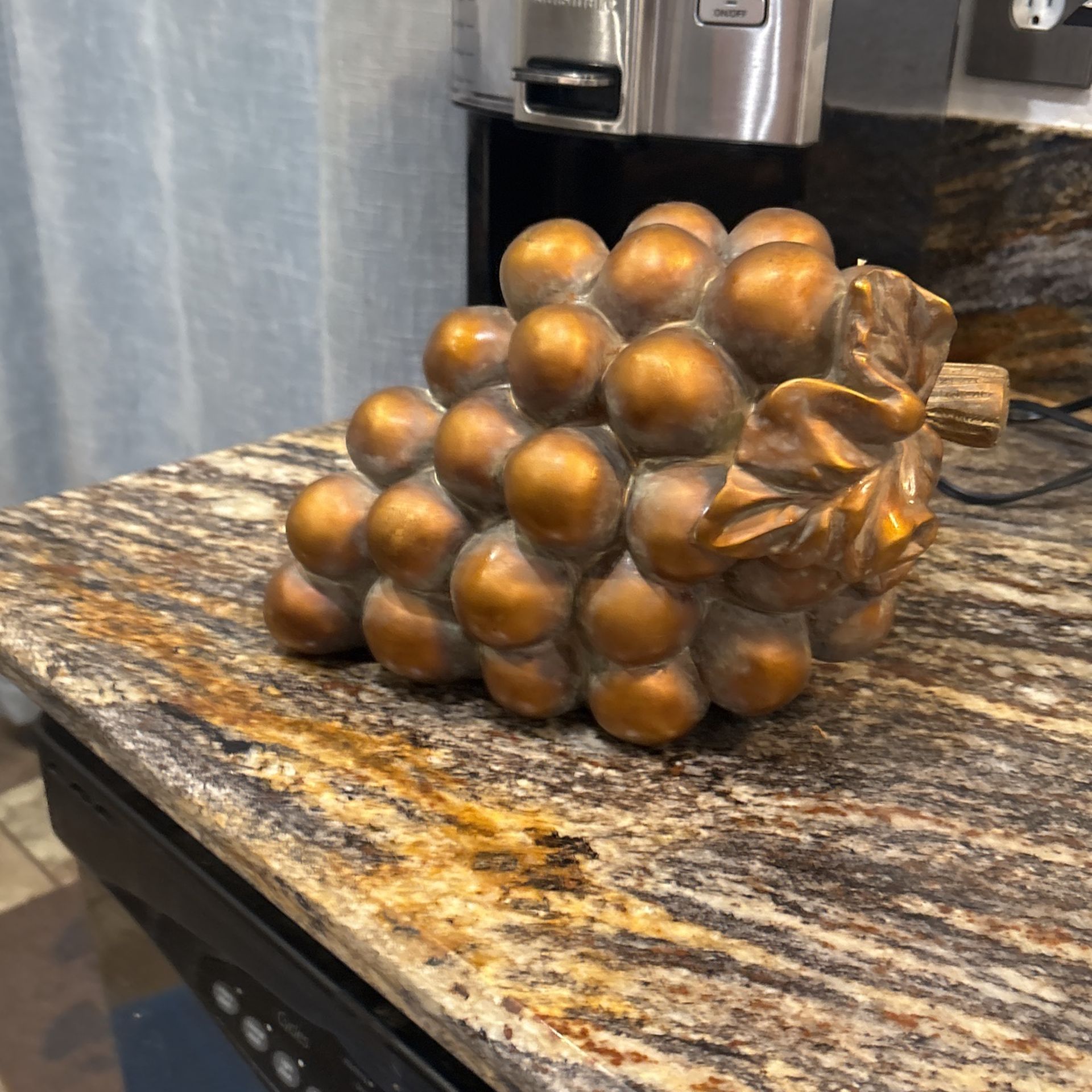 Midcentury golden grape cluster Perfect Condition $10 Cash Available 12/1