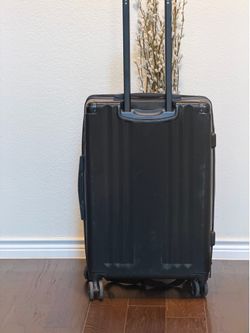 CAL Hue Medium Luggage in Black