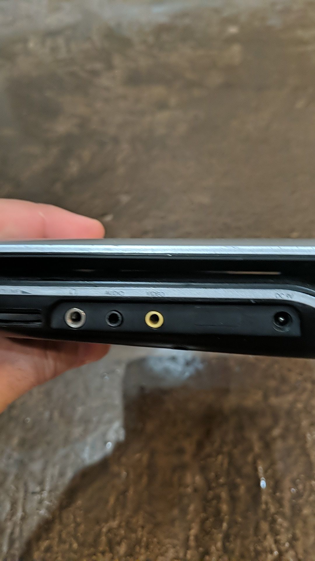 Portable DVD