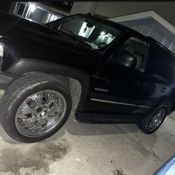 2003 Chevy Tahoe Parts Only 