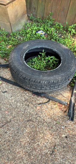 Goodyear 225/75R16 Tire