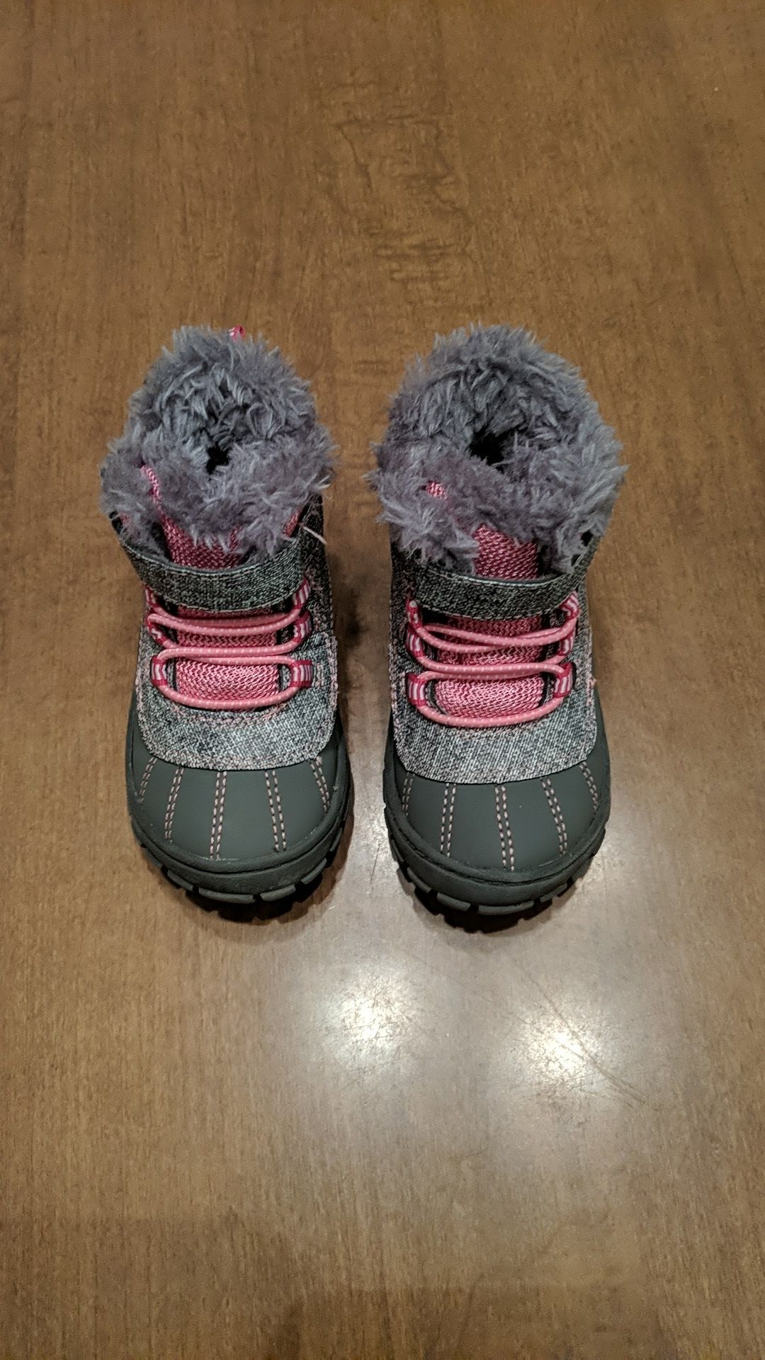 Garanimals size 6 snow boots