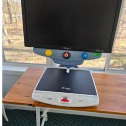 Low Vision Reader
