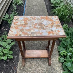 Table unique old rare table hair line on top 28 tall top is 15x23 hard to find 
