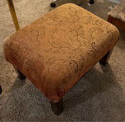 Moving Must Go- 2 days to go! PLUSH UPHOLSTERED OTTOMAN – $30 OBO MOVING SALE – MUST GO!