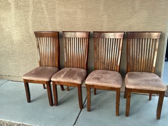 4 Dining Chairs