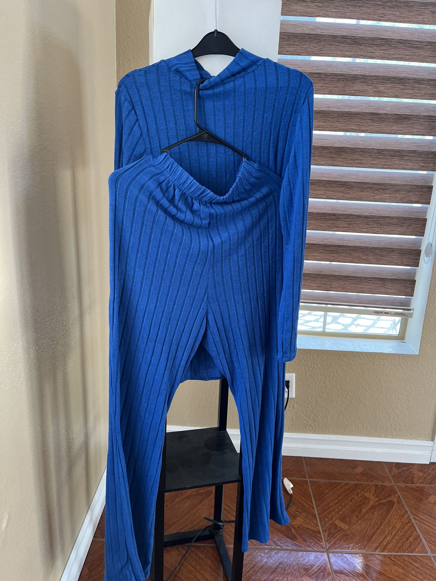 2 Piece Set
