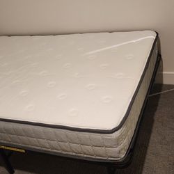 Full Size Bed & Bed Frame