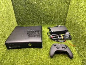Microsoft Xbox 360 S Slim Black Console Model 1439 Bundle w/ Cables Controller