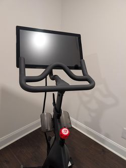 2024 Peloton Bike 2nd Gen Very Good Condition 51-200 Rides - Pittsburgh, PA