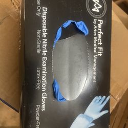 Disposable Nitrile Examination Gloves New