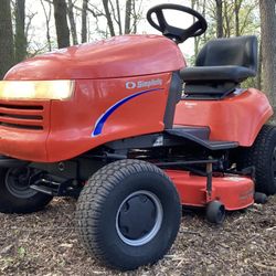 SIMPLICITY Regent Riding Lawn Mower Tractor