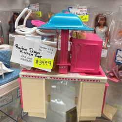 Barbie Dream Kitchen Set $39.99 Located In Case 154 
