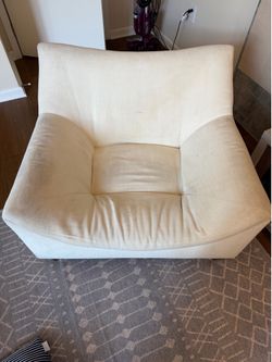Crate & Barrel Lounge Chair – Oversized Upholstered Accent Chair
