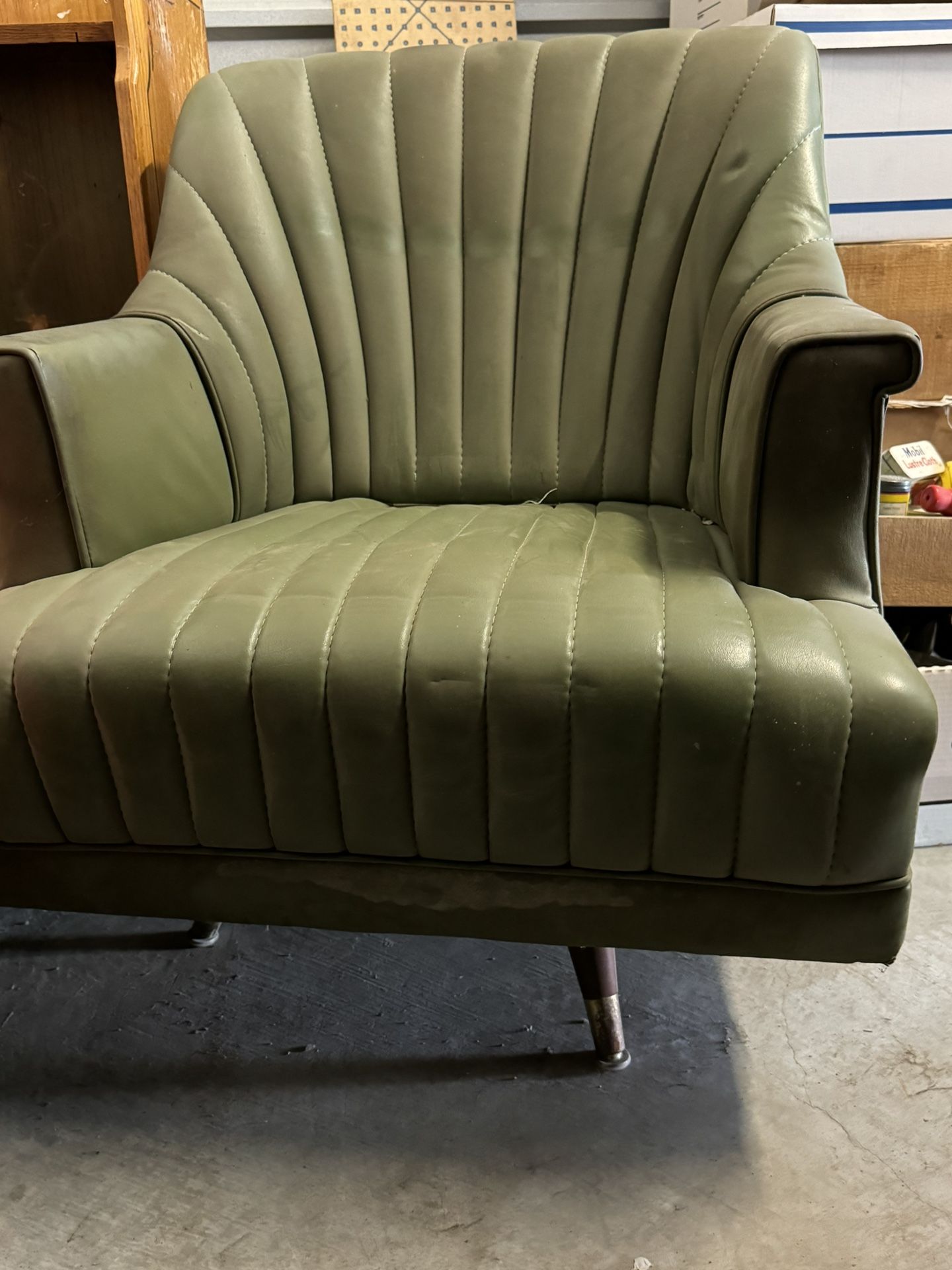 Vintage 2 Couches & 3 Chairs