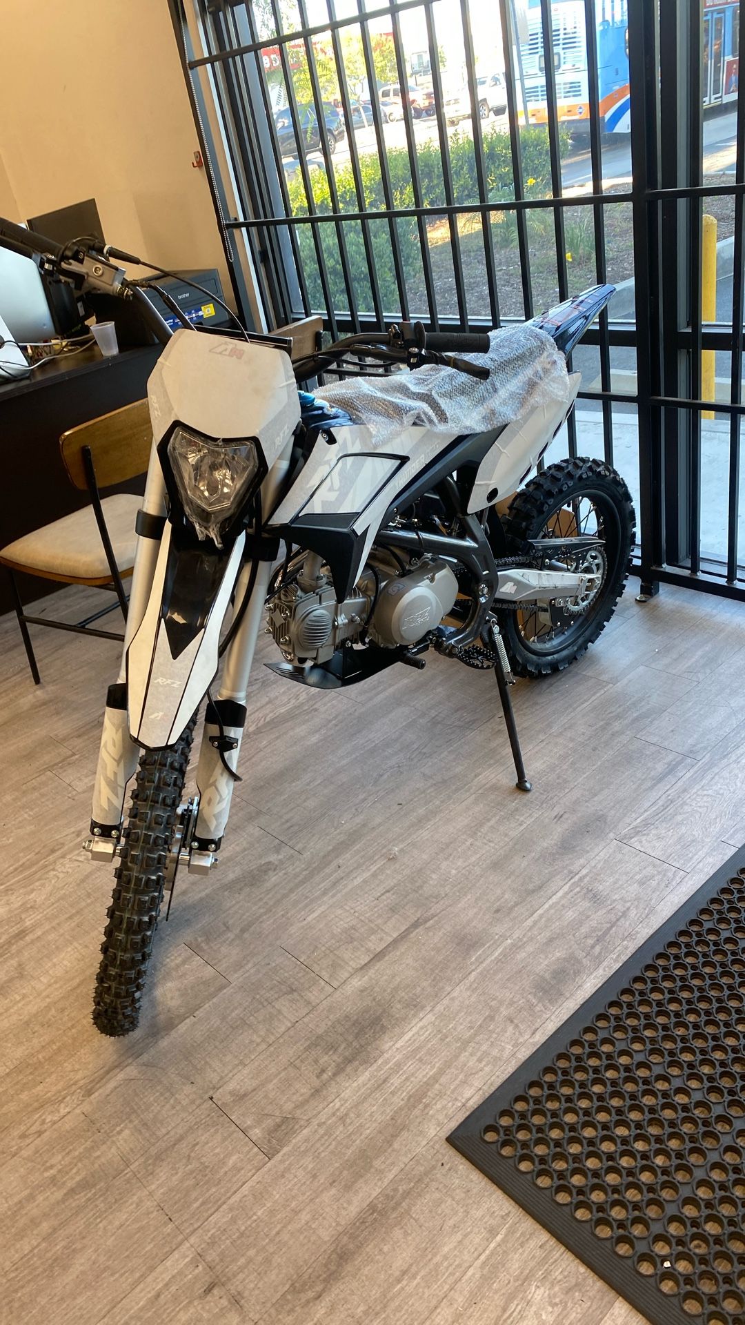 Thunder Dirt Bike New 