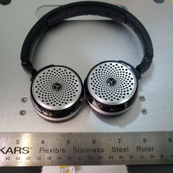 Mercedes-Benz Bluetooth Headphone