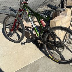Mountain Bike 