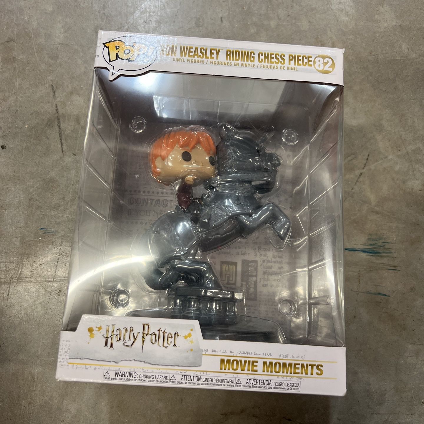 Figurine Ron Weasley Ridding Chess Piece / Harry Potter / Funko Pop Movie  Moments 82