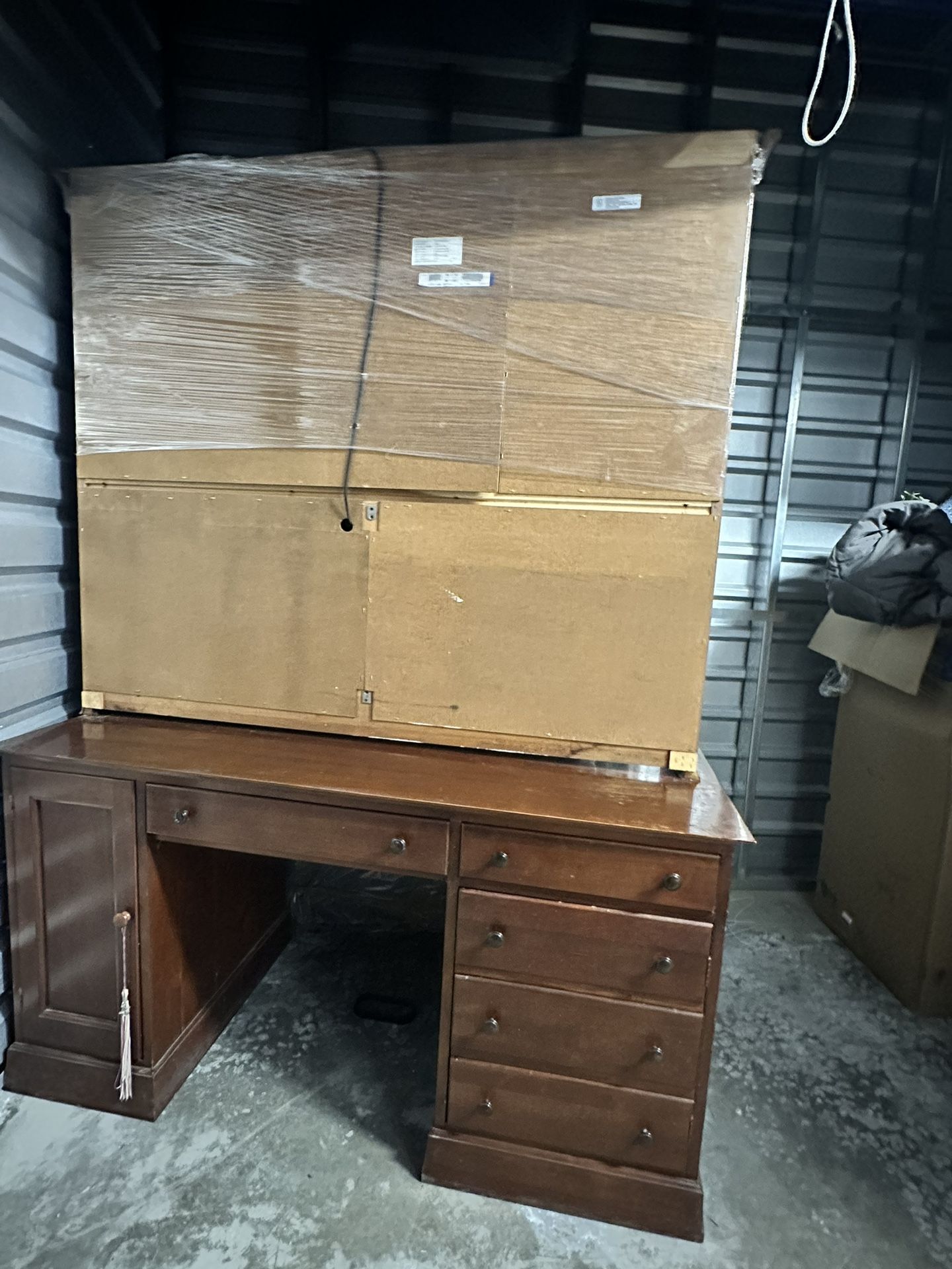 Desk And Hutch, Small Tv, And Table 