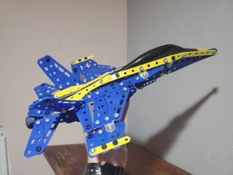 Toy plane