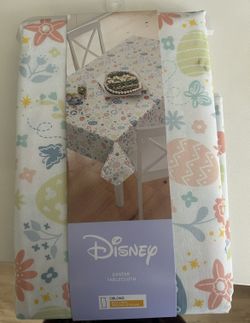 Disney khols Easter table cover